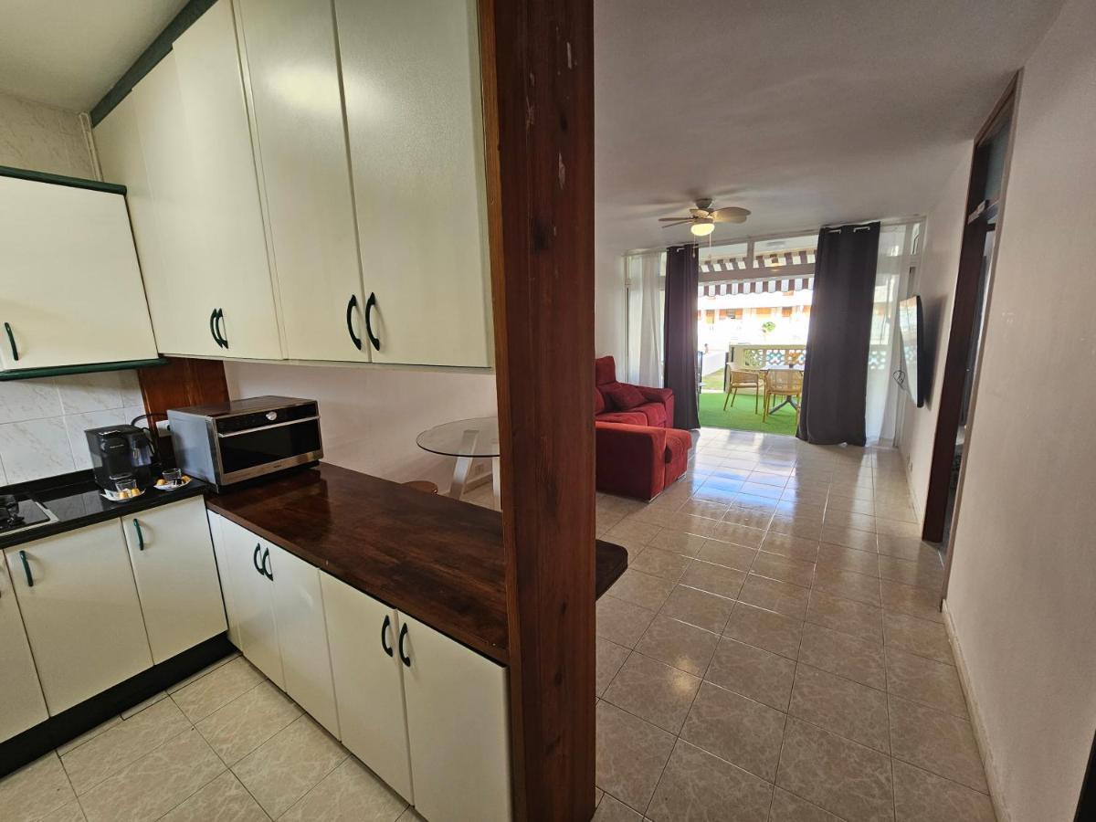 Fayser 108 Beachfront With Direct Pool Access From Terrace 아로나 외부 사진