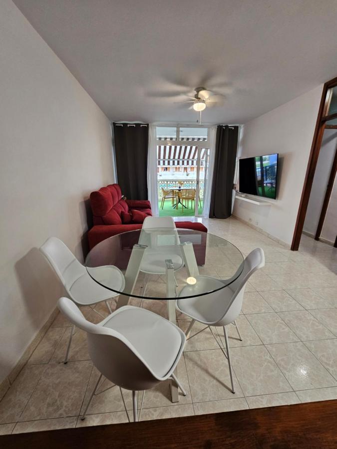 Fayser 108 Beachfront With Direct Pool Access From Terrace 아로나 외부 사진