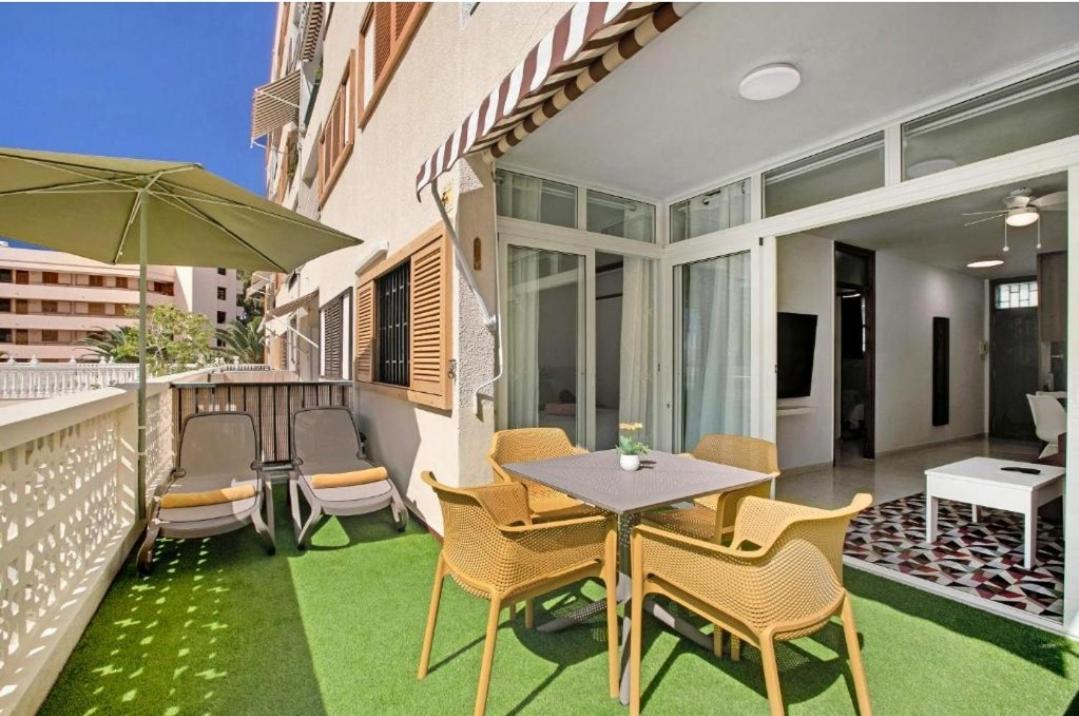 Fayser 108 Beachfront With Direct Pool Access From Terrace 아로나 외부 사진