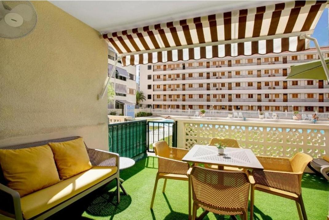 Fayser 108 Beachfront With Direct Pool Access From Terrace 아로나 외부 사진
