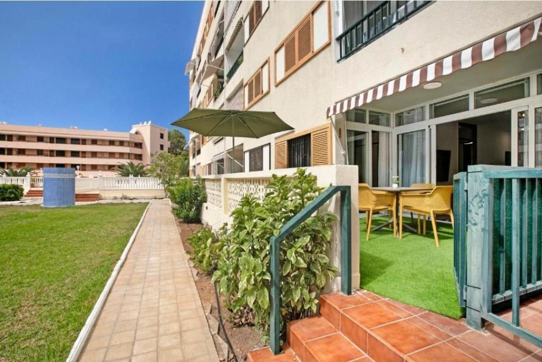 Fayser 108 Beachfront With Direct Pool Access From Terrace 아로나 외부 사진